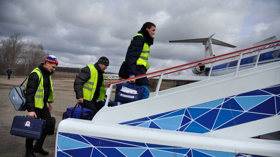 Самолет экстренно сел в Воронеже из-за проблем со здоровьем пассажира
