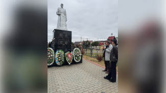 Ревизия памяти. Советник губернатора осмотрел памятники и воинские захоронения в Рамонском районе