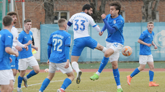 Воронежский «Факел» одержал победу над молодежной командой клуба в товарищеском матче