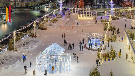 В Воронеже новогодняя площадь Ленина открылась для посещения