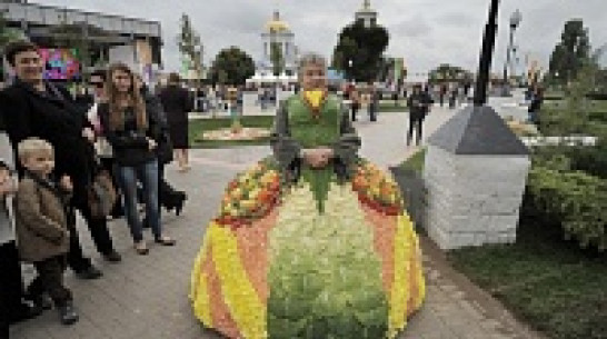 На выставке «Воронеж – город-сад» пройдет кабачковый маскарад и День манной каши