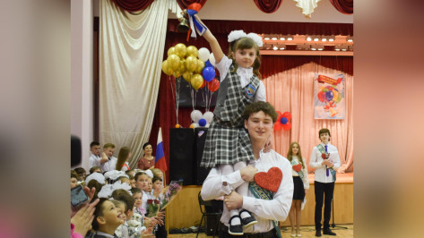 Обзор соцсетей: как в школах Воронежской области прошел последний звонок
