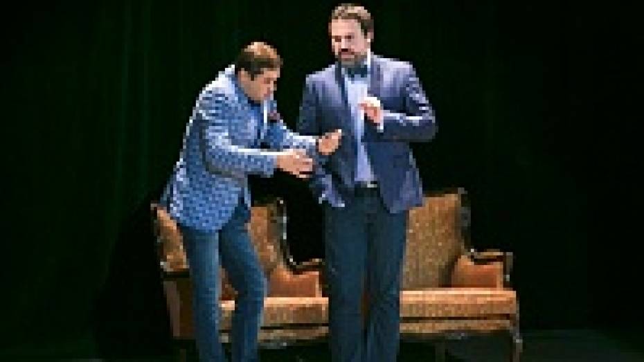 Комедийный «Дуэт имени Чехова» рассмешил воронежцев шутками про дураков и дороги