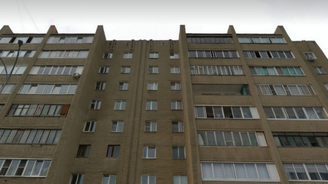 В Воронеже ребенку на голову упали обломки крыши