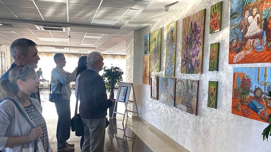 Павловчан пригласили на выставку картин местных авторов «Взгляд»