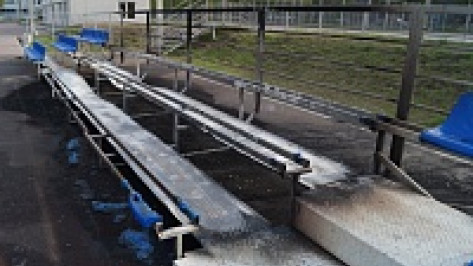 В Воронеже на улице Лизюкова неизвестные сожгли трибуны (ФОТО) 