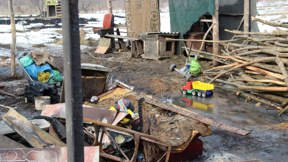 Пострадавший при пожаре в Новоусманском районе мальчик скончался в больнице