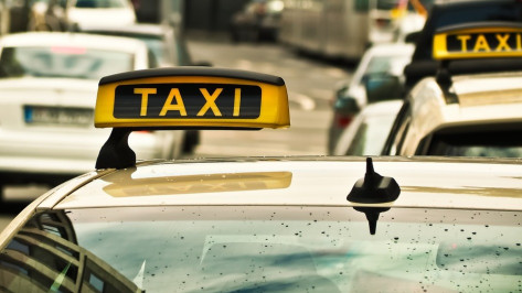 В Воронеже заработал сервис заказа такси Uber