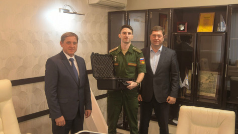 Депутаты гордумы продолжают помогать бойцам