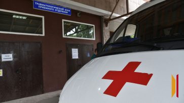 В Воронежской области работник сельхозпредприятия упал на складе и получил тяжелые травмы