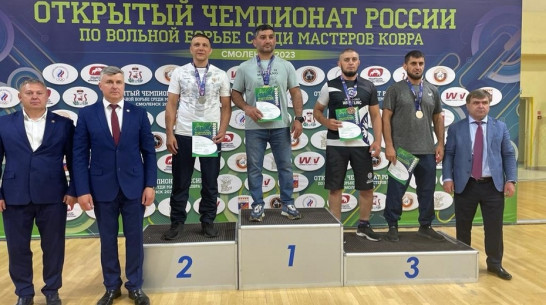 Лискинец взял «бронзу» открытого чемпионата России по вольной борьбе среди мастеров ковра