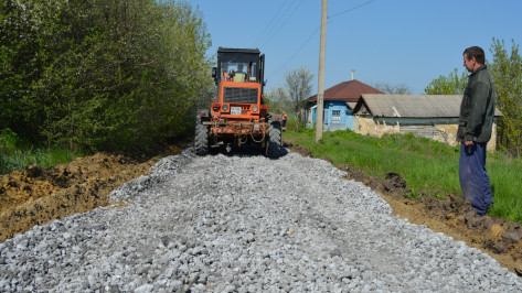 В нижнедевицких селах построят более 10 км дорог с твердым покрытием