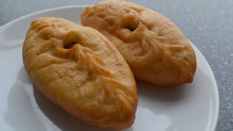 Минздрав Воронежской области опроверг слухи о запрете пирожков и сосисок в тесте в школах