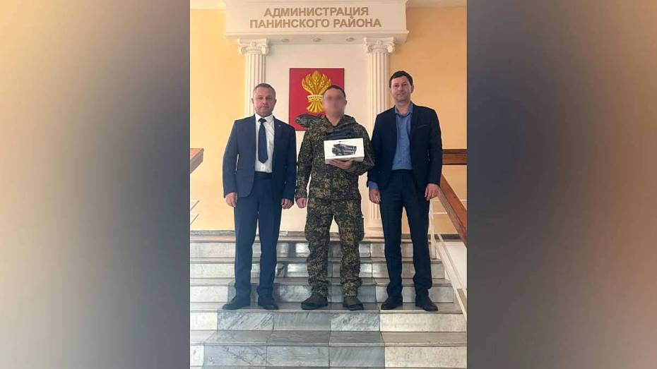 Панинцы передали участнику СВО квадрокоптер