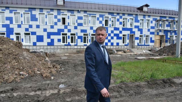 «Впервые строим современный стадион». Иван Лесников рассказал о том, куда движется Эртильский район