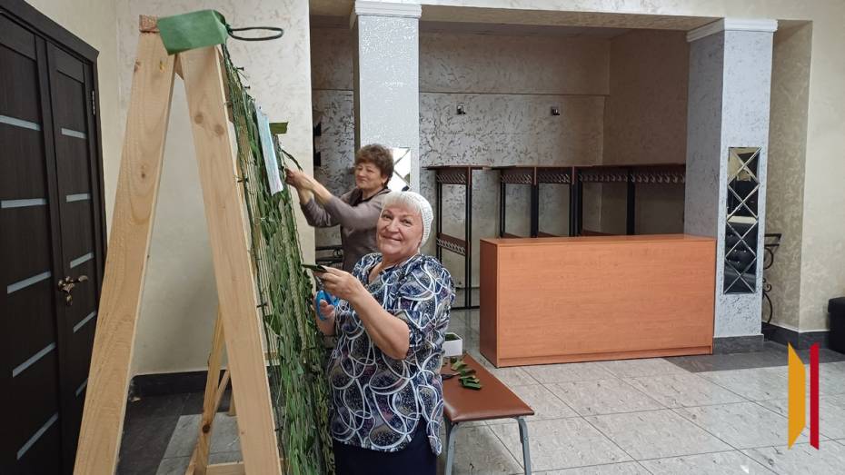 В мастерской Хохольского Дома культуры сплели почти 300 масксетей