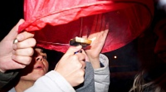 Массовый запуск небесных фонариков пройдет в Воронеже в субботу