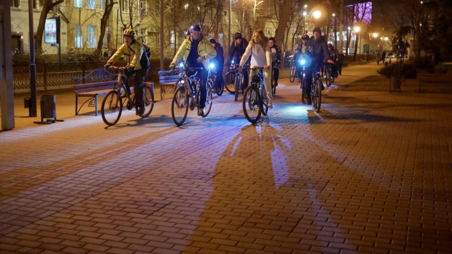 Воронежские велосипедисты присоединились к акции «Час Земли»