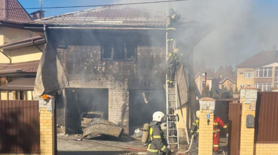Воронежцы сняли на фото и видео пожар в Ямном