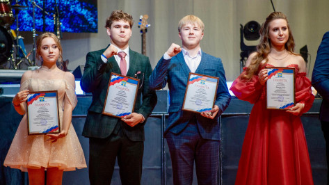 Общегородской выпускной бал «Юность Атомграда – 2025» прошел в Нововоронеже