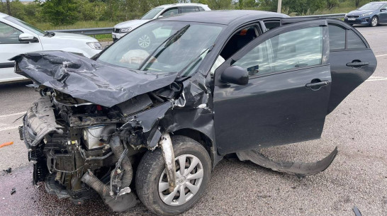 Под Воронежем КамАЗ вытолкнул ВАЗ на встречку: пострадали 2 человека