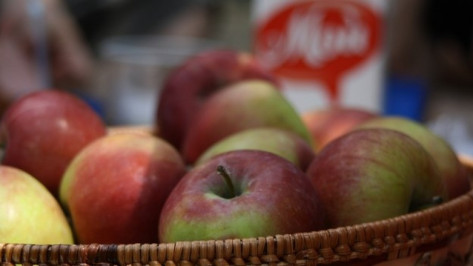 Под Воронежем уничтожили 8 т польских яблок