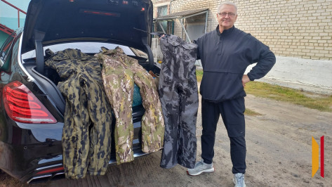 Репьевские волонтеры отправили в зону СВО комплекты зимней одежды