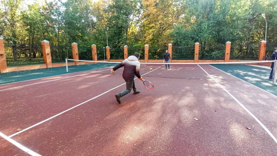 Теннисный корт по инициативе жителей появился в лискинском поселке санатория имени Цюрупы