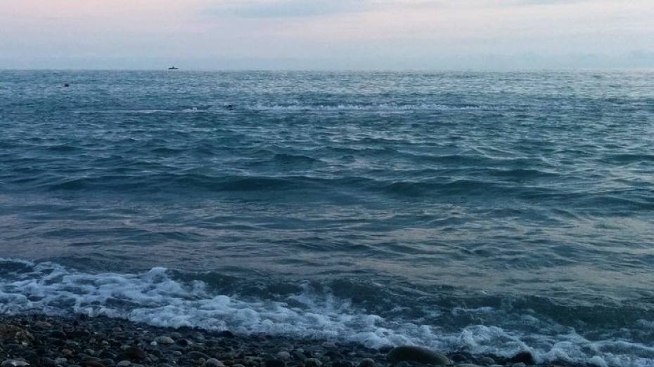 Адлерские спасатели выловили из моря пьяного туриста из Воронежа