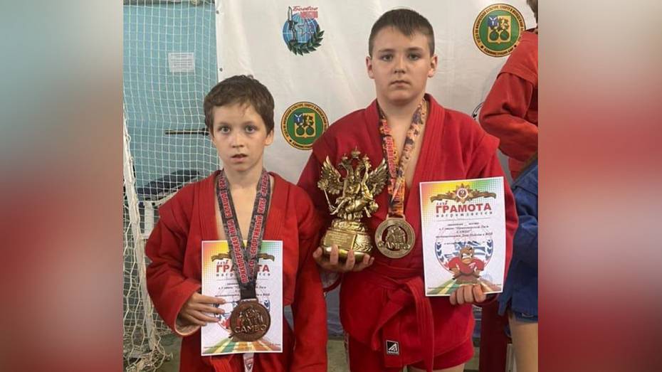 Юные таловские самбисты привезли 2 медали с турнира в Балашове