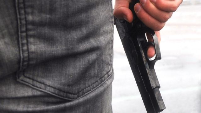 Под Воронежем мужчина напал на подростков и угрожал им пистолетом