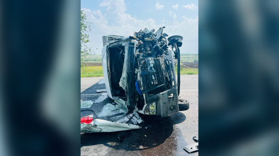 В Воронежской области столкнулись легковушка и «Газель»: погиб человек