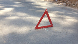 Курянин погиб под машиной в Воронежской области