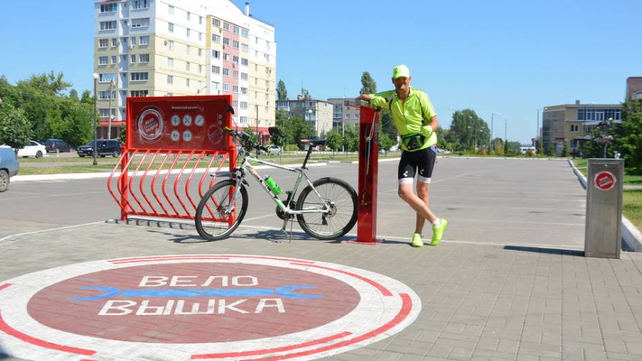 В Павловске впервые появилась бесплатная станция самообслуживания для ремонта велосипедов