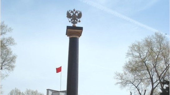  Стелу «Воронеж – город воинской славы» профессионально помоют с автовышки в пятницу