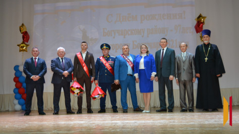 Звание «Почетный гражданин Богучарского района» присвоили землякам – Героям России