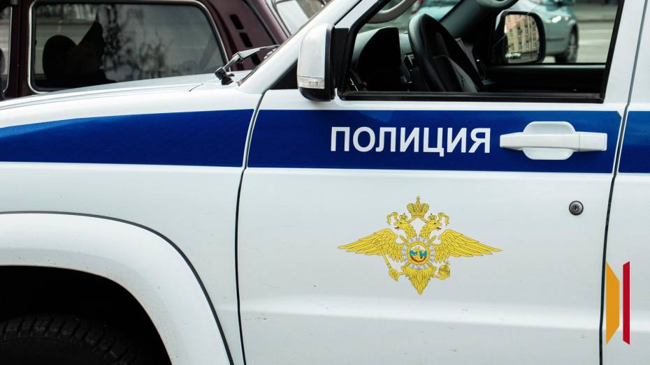 В Нововоронеже мужчина провозил 4 кг наркотиков под днищем автомобиля