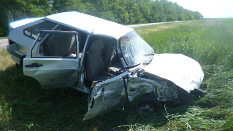 В Воронежской области в ДТП пострадали 3 взрослых и 2 ребенка