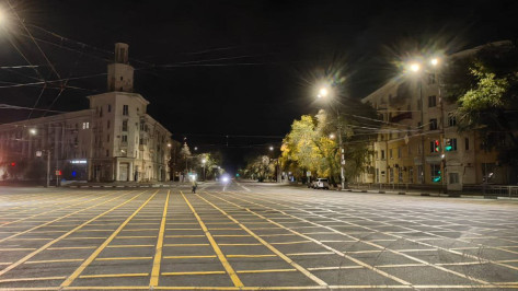 В Воронеже на пересечении Ленинского проспекта и улицы Героев Стратосферы появилась вафельная разметка