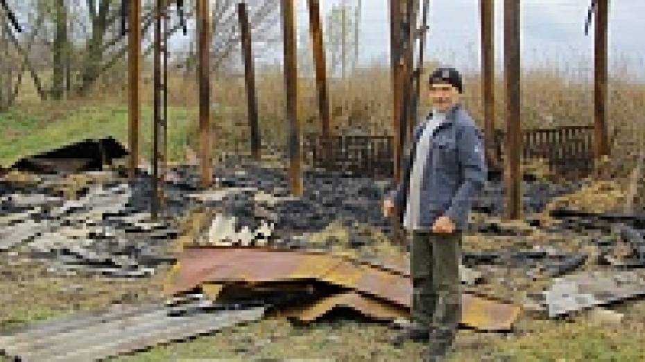 В семилукском селе за три недели произошло семь пожаров
