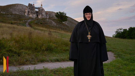 «Не так просто молиться за других людей»: как живут монахини Костомаровского женского монастыря