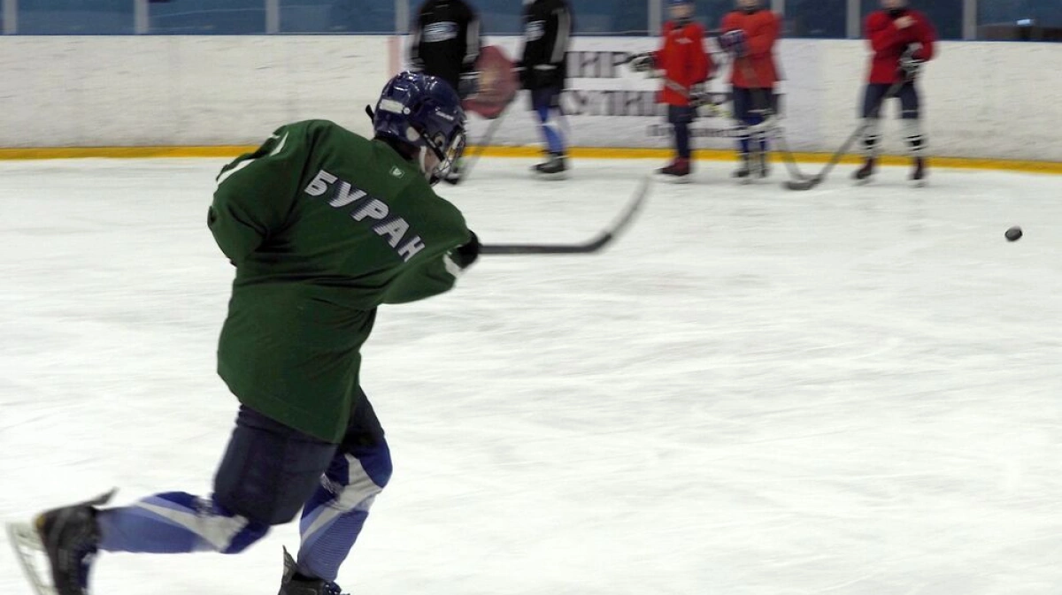 воронеж горняков. масловка лызлова 31 воронеж. буран детская хоккейная лига. масловка ул горняков. 1/4 финала кубок вхл сокол горняк.