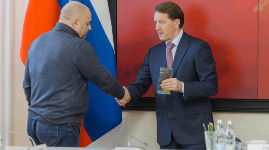 Воронежский губернатор наградил победителей областной премии по журналистике