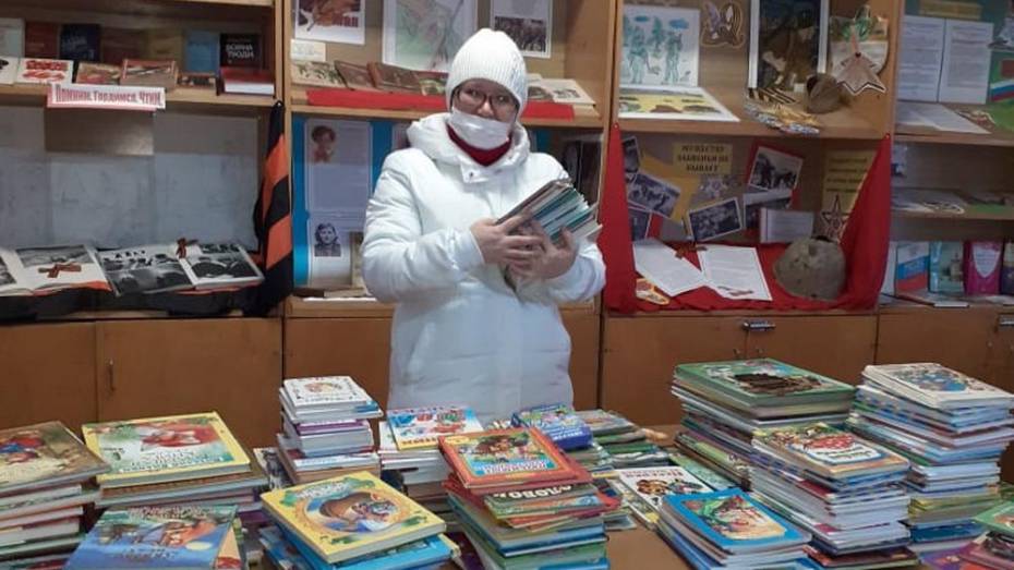 Богучарцев попросили подарить книги сгоревшей в 2020 году библиотеке села Филоново