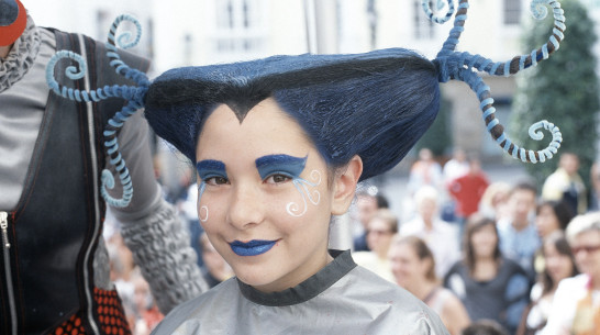 На Книжной ярмарке Платоновского фестиваля испанцы будут делать зрителям странные прически