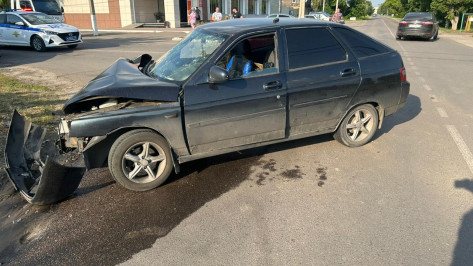 «Десятка» и «двенадцатая» столкнулись в Воронежской области: пострадали 3 человека