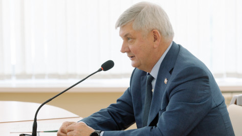 Губернатор Александр Гусев: получившие травмы во время действия режима КТО воронежцы получат по 100 тыс рублей