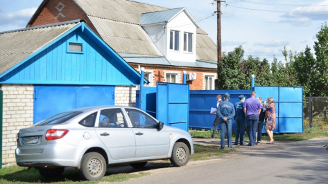 Следователи возбудили дело об убийстве дочери и матери главы села под Воронежем