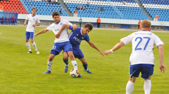 Воронежский «Факел» сыграл вничью с «Тюменью»