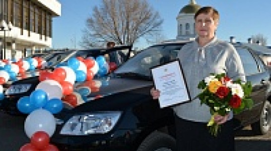 Доярка  из Нижнедевицкого района  получила «Ладу Гранту» за высокие надои